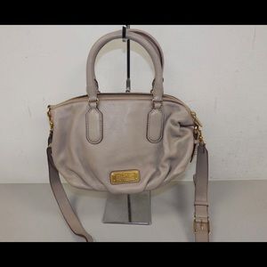 Marc Jacobs leather beautiful handbag , crossbody bag